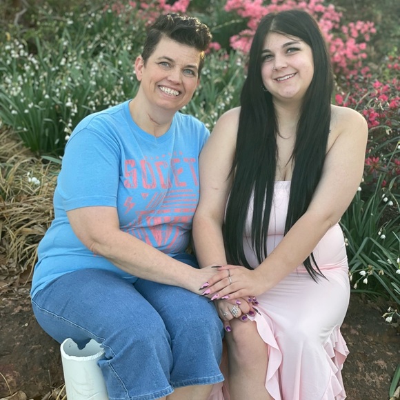 Meet your Posher, Claudia - Picture 4 of 6